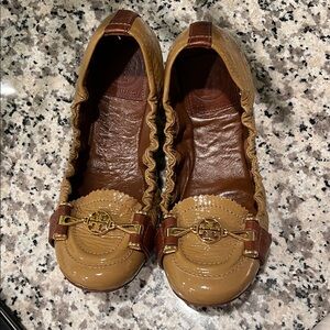 Tory Burch Patent Leather Camel Ballet Flats with Logo Bit